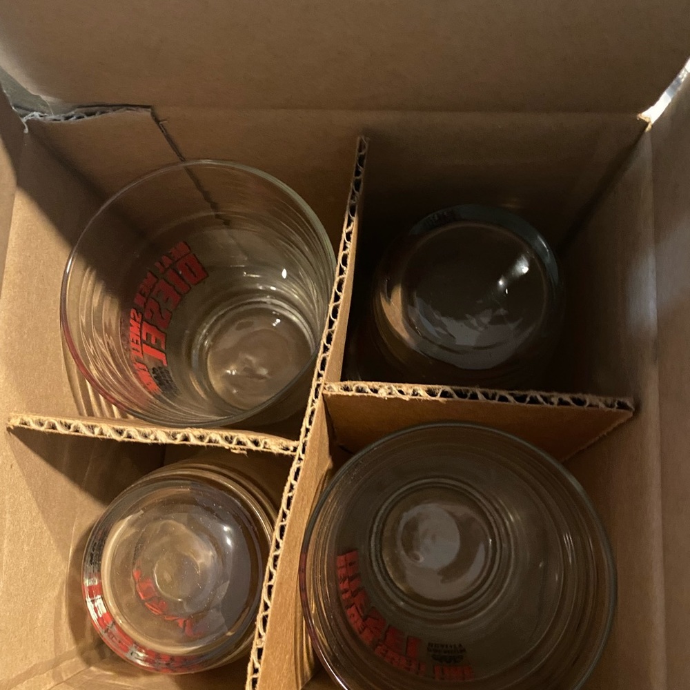 Glassware set - Picture 2 of 2